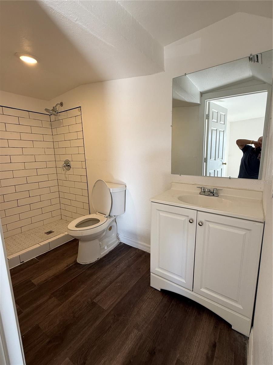 Image 7 of 7 For 1907 49th Street B