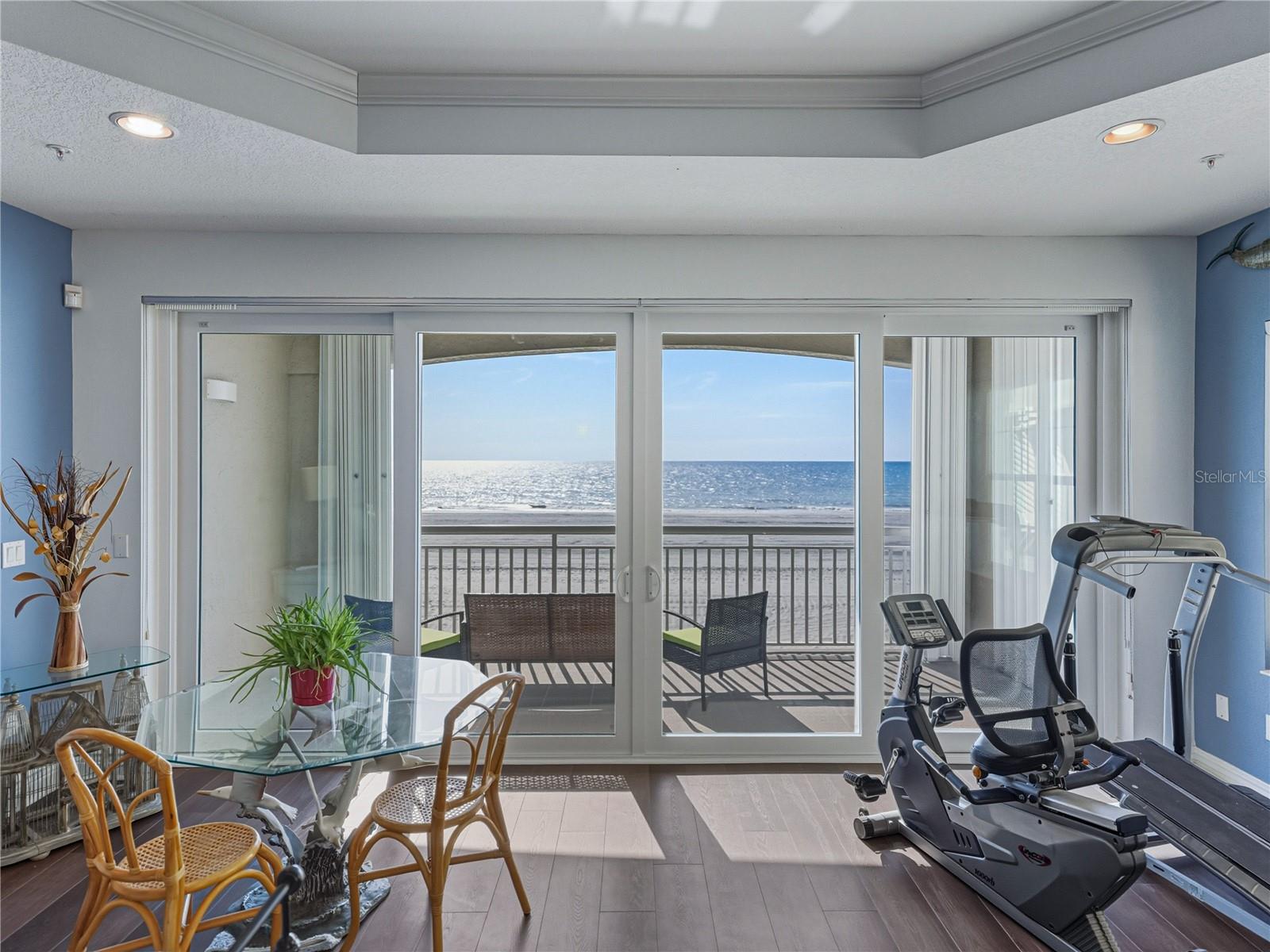 Image 22 of 38 For 18700 Gulf Boulevard 5