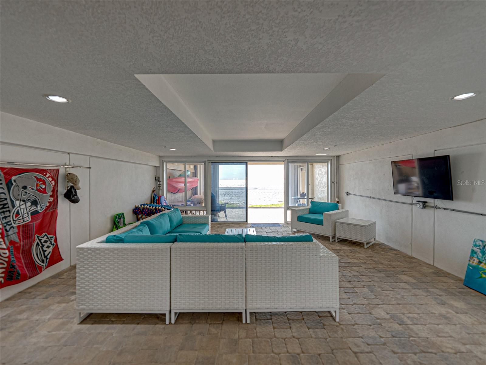 Image 26 of 38 For 18700 Gulf Boulevard 5