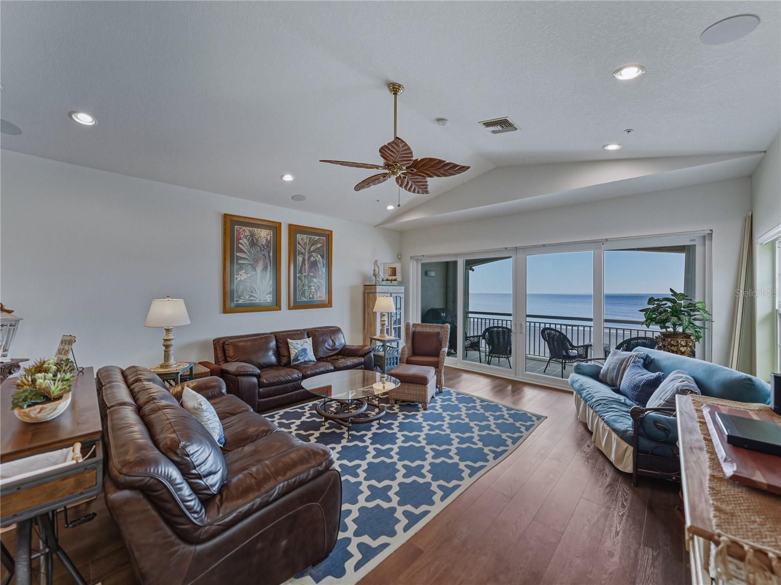 Image 8 of 38 For 18700 Gulf Boulevard 5