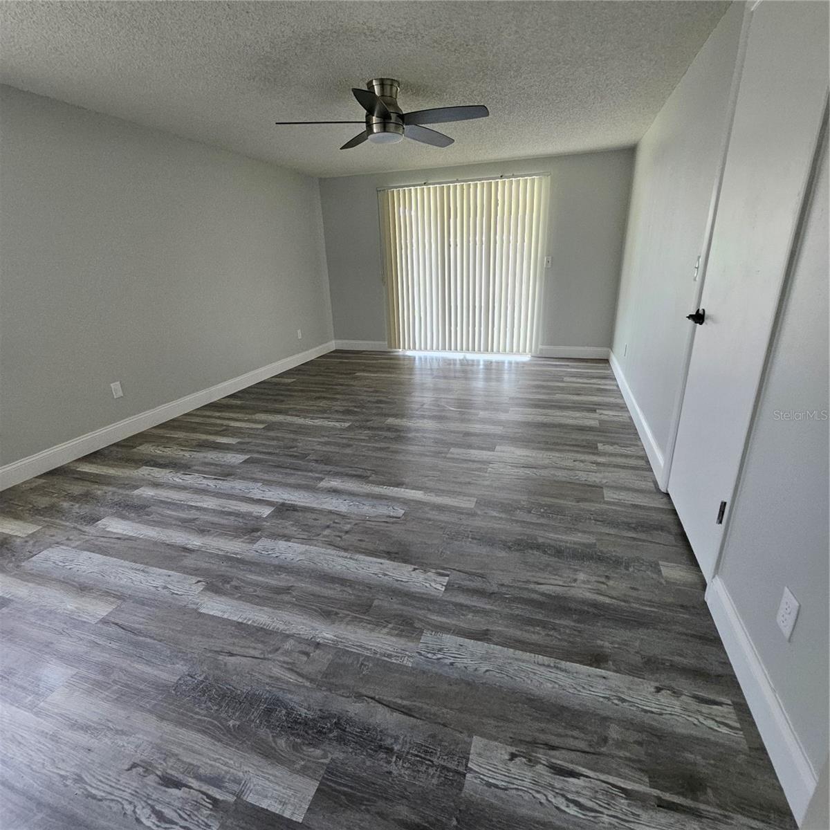 Image 14 of 27 For 6008 Firefly Lane