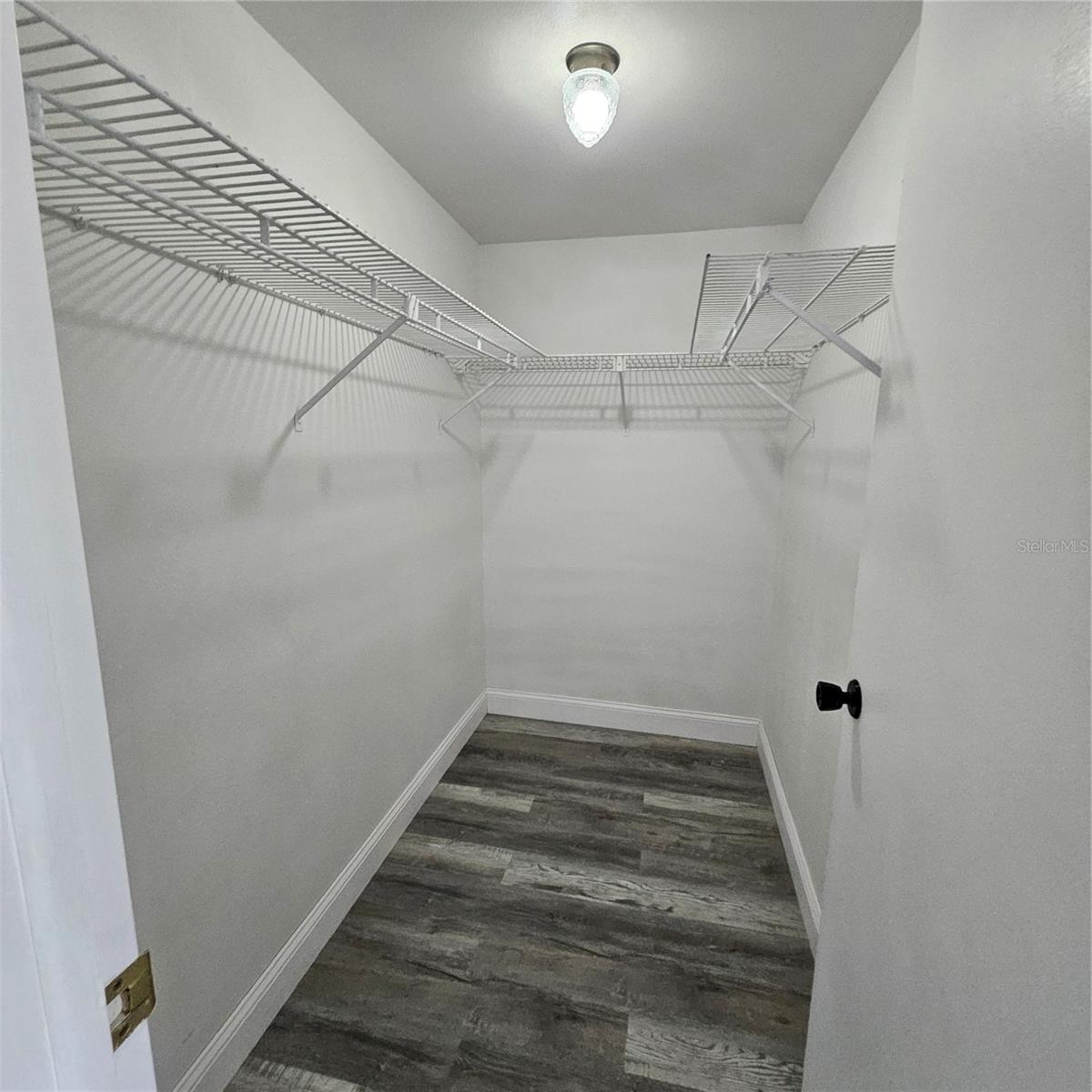 Image 16 of 27 For 6008 Firefly Lane