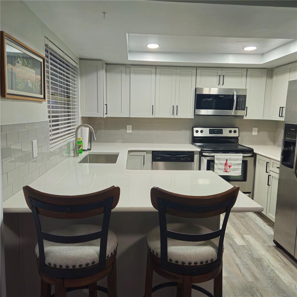 Image 22 of 27 For 6008 Firefly Lane