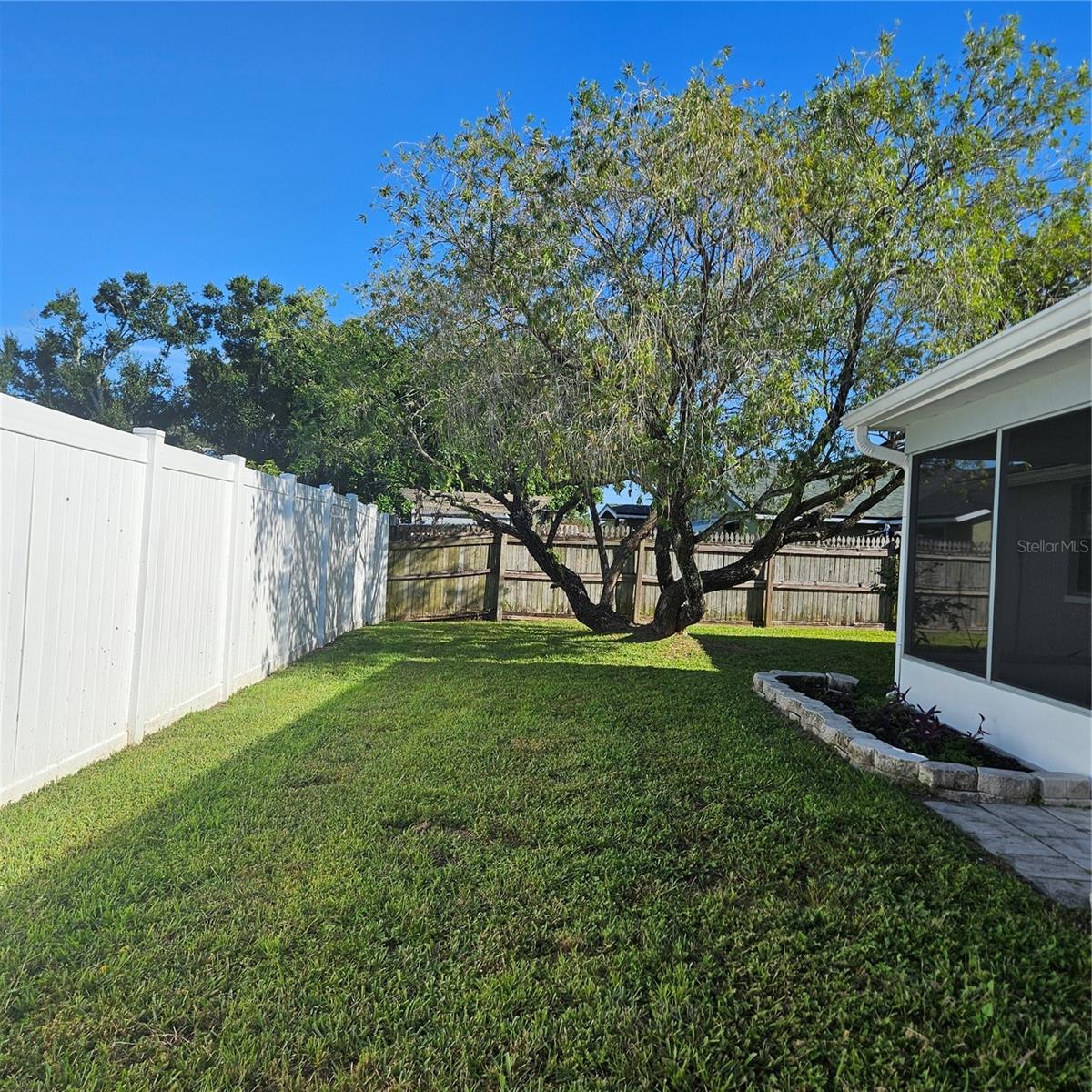 Image 3 of 27 For 6008 Firefly Lane