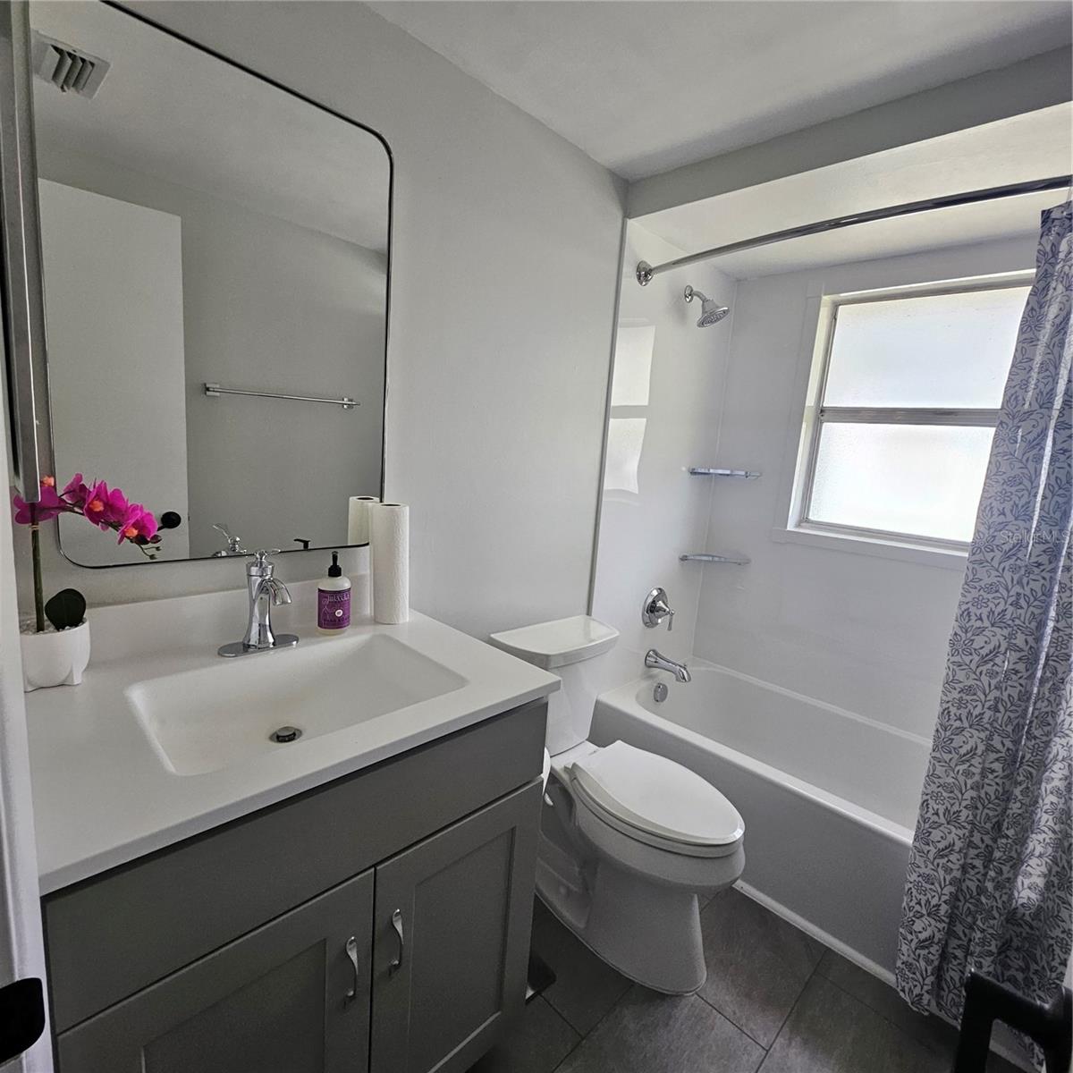 Image 7 of 27 For 6008 Firefly Lane