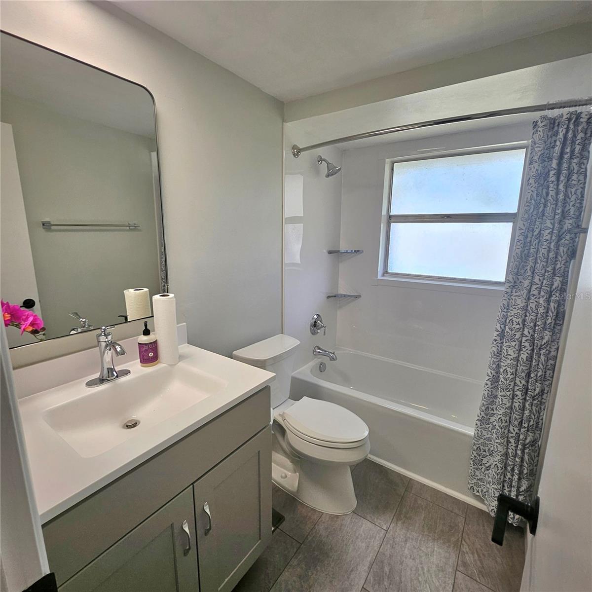 Image 9 of 27 For 6008 Firefly Lane