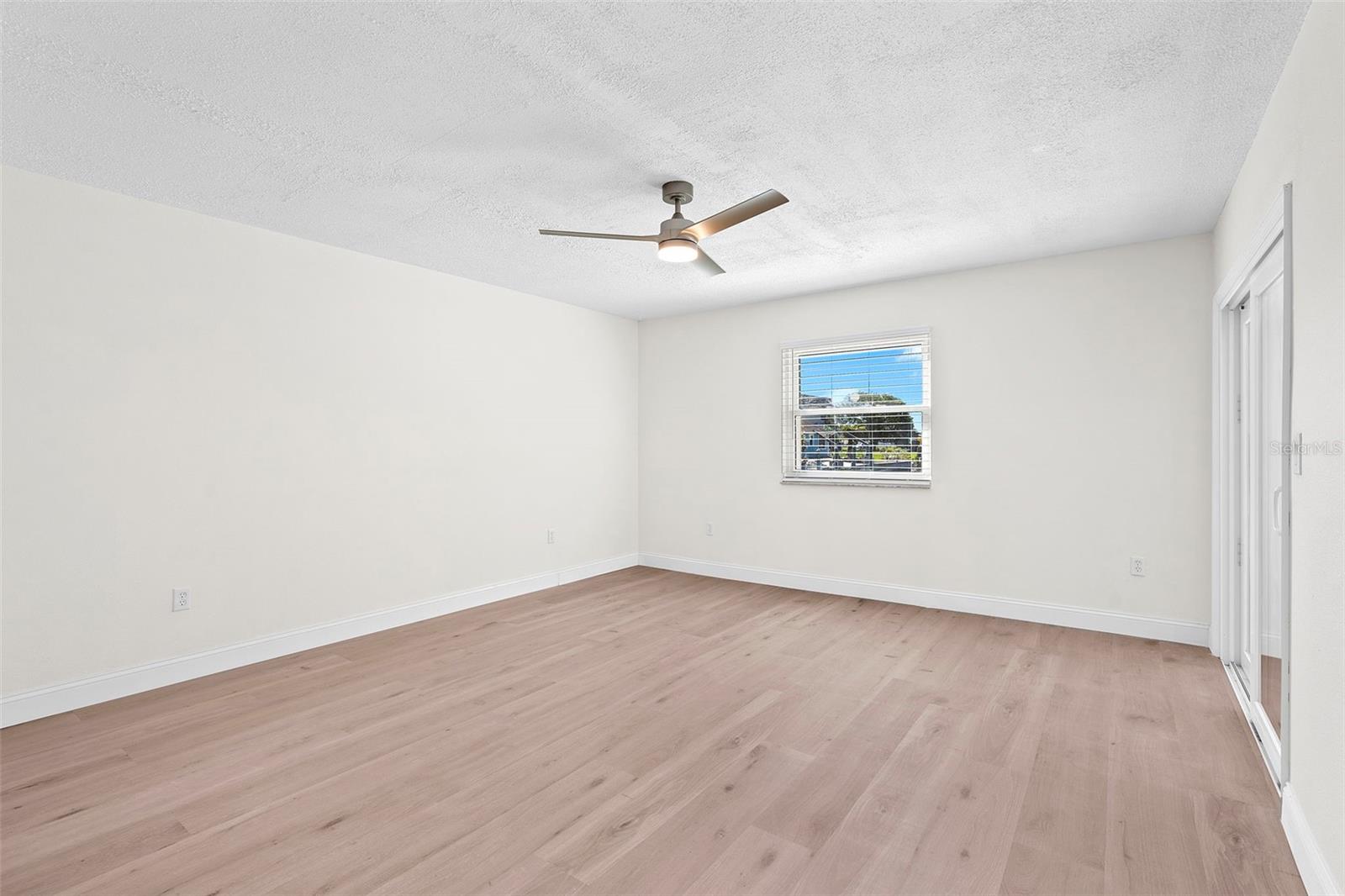 Image 15 of 30 For 4448 Marine Parkway