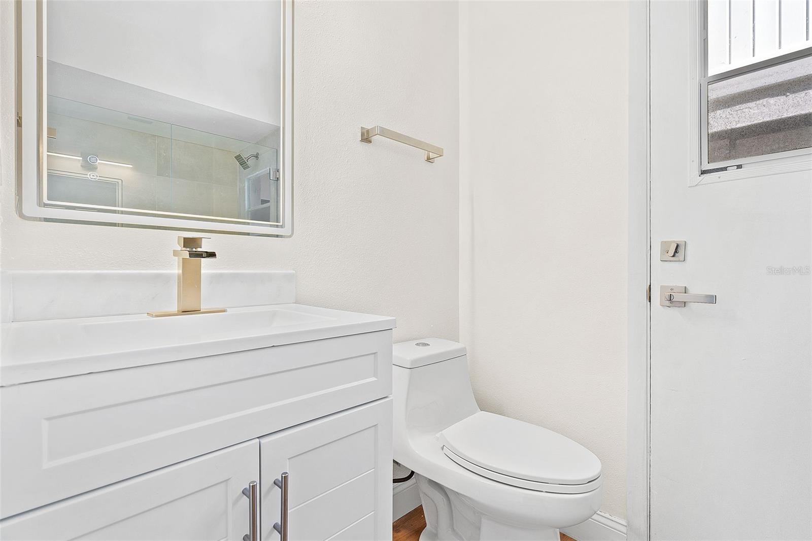 Image 18 of 30 For 4448 Marine Parkway