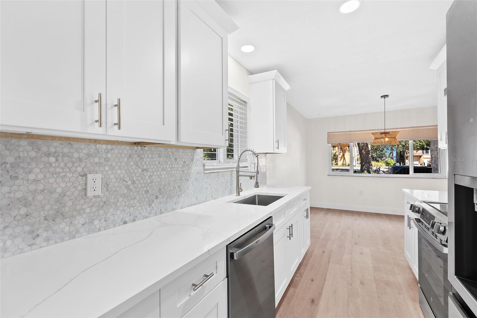 Image 21 of 30 For 4448 Marine Parkway