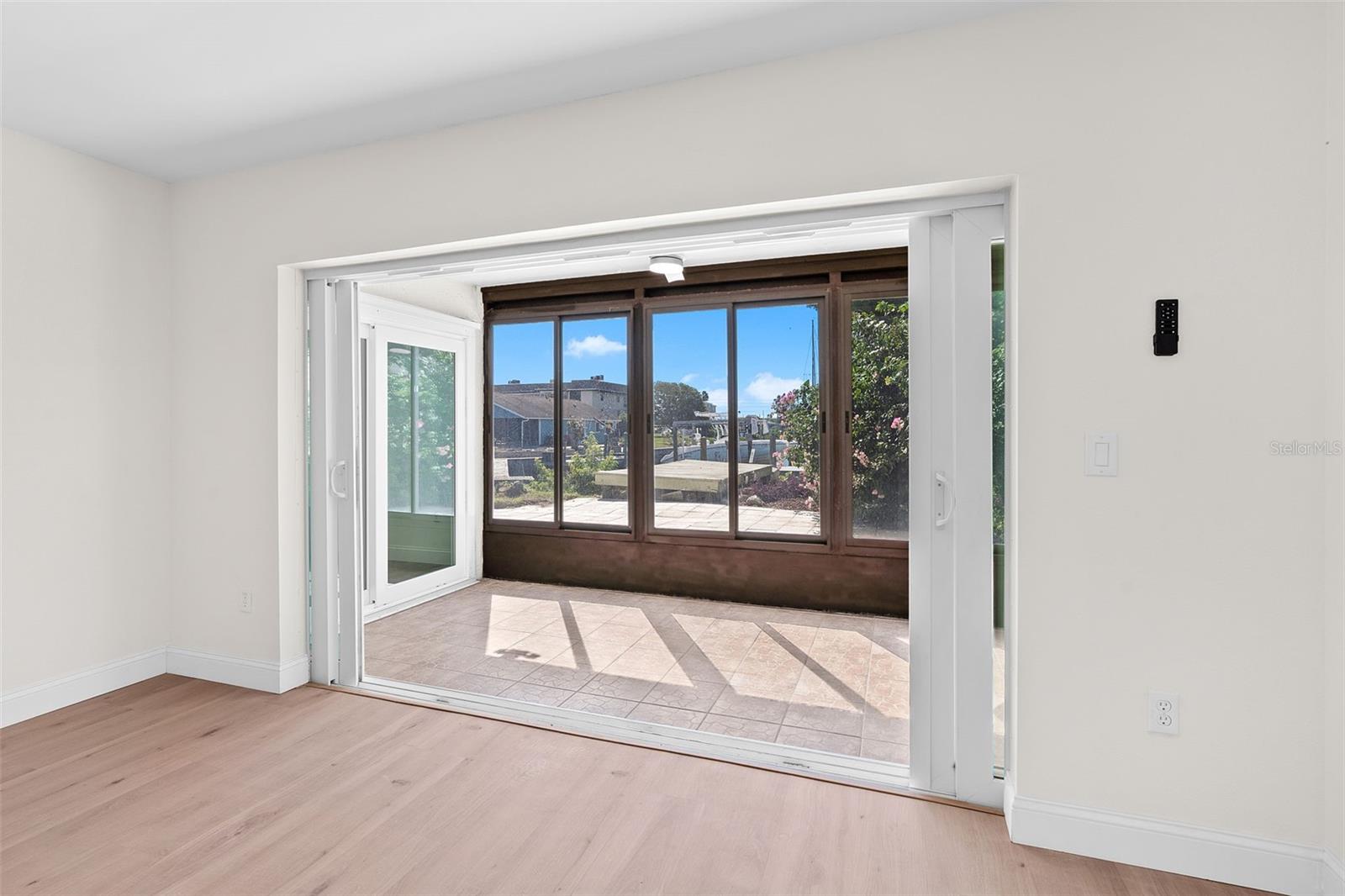 Image 29 of 30 For 4448 Marine Parkway