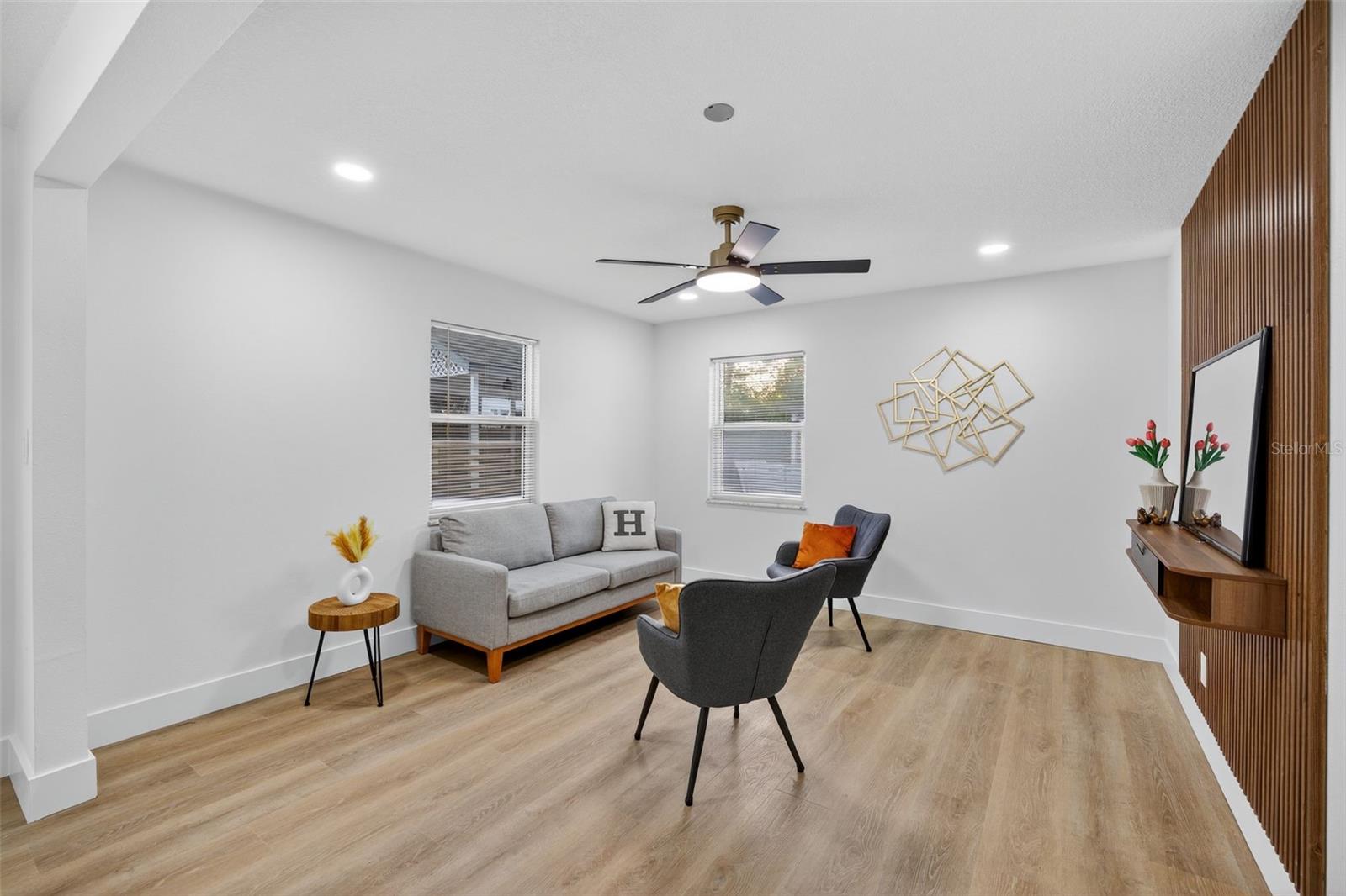 Image 22 of 46 For 1572 Haven Drive