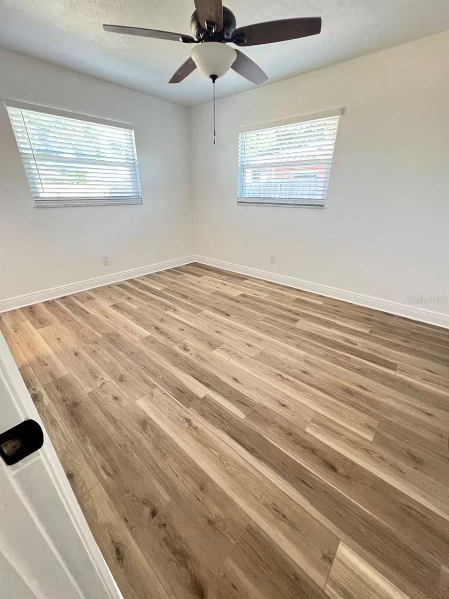 Image 10 of 14 For 11093 54th Avenue N