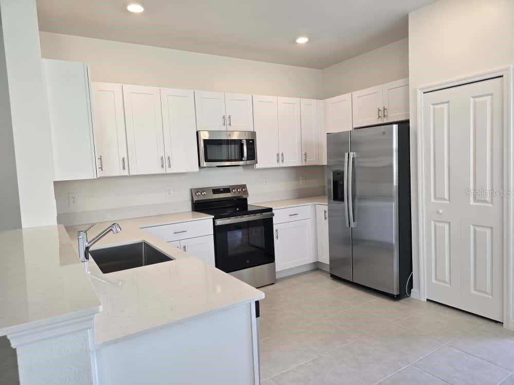 Image 13 of 49 For 10135 Trumpet Honeysuckle Way