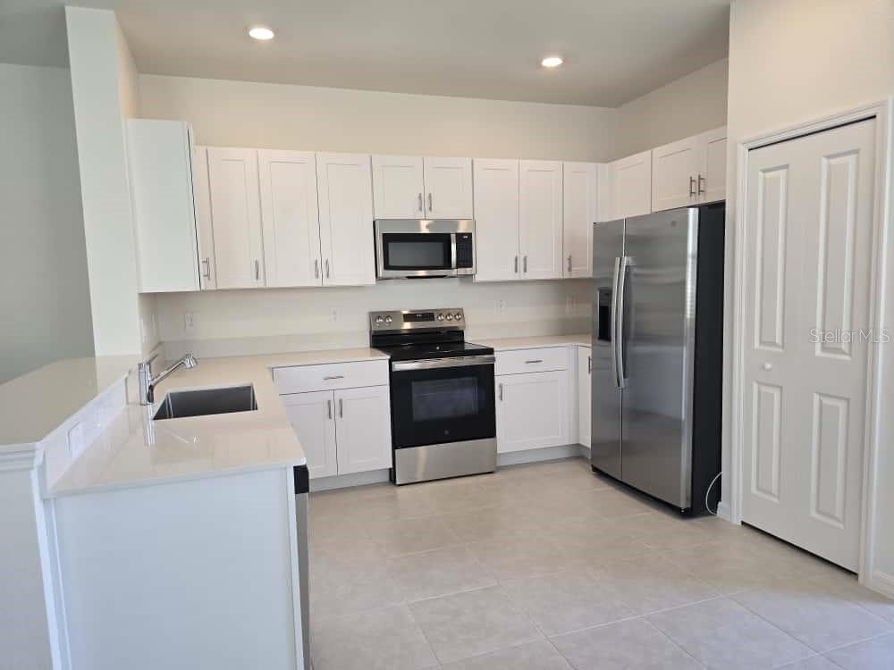 Image 14 of 49 For 10135 Trumpet Honeysuckle Way