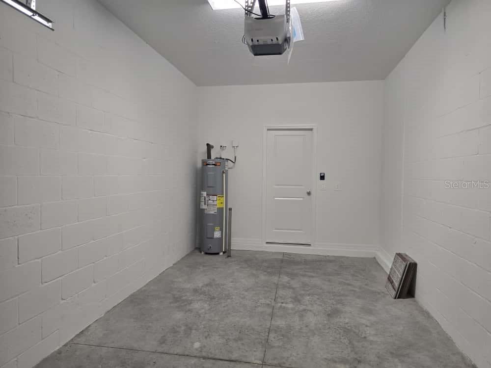 Image 19 of 49 For 10135 Trumpet Honeysuckle Way