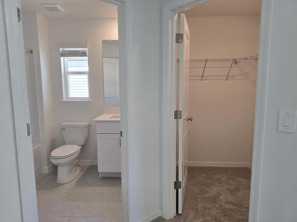 Image 40 of 49 For 10135 Trumpet Honeysuckle Way