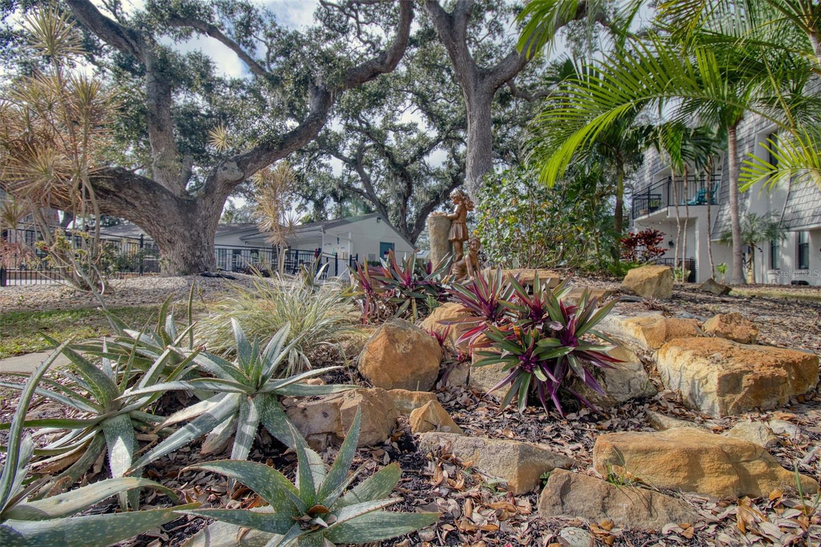 Image 30 of 30 For 702 Lyndhurst Street 821