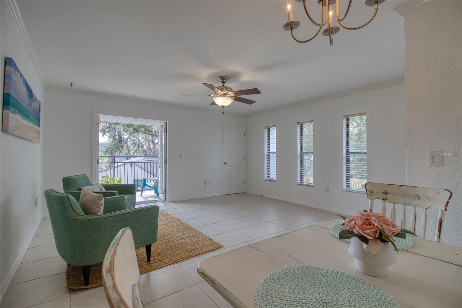 Image 8 of 30 For 702 Lyndhurst Street 821