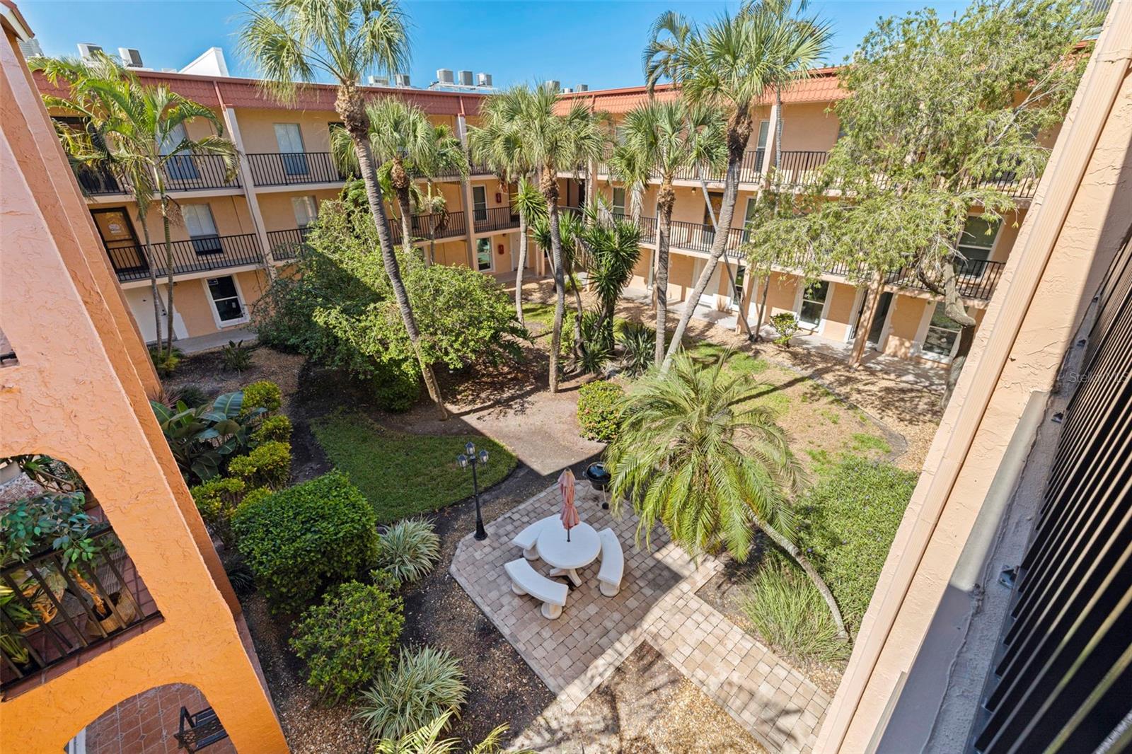 Image 5 of 29 For 8911 Blind Pass Road 319