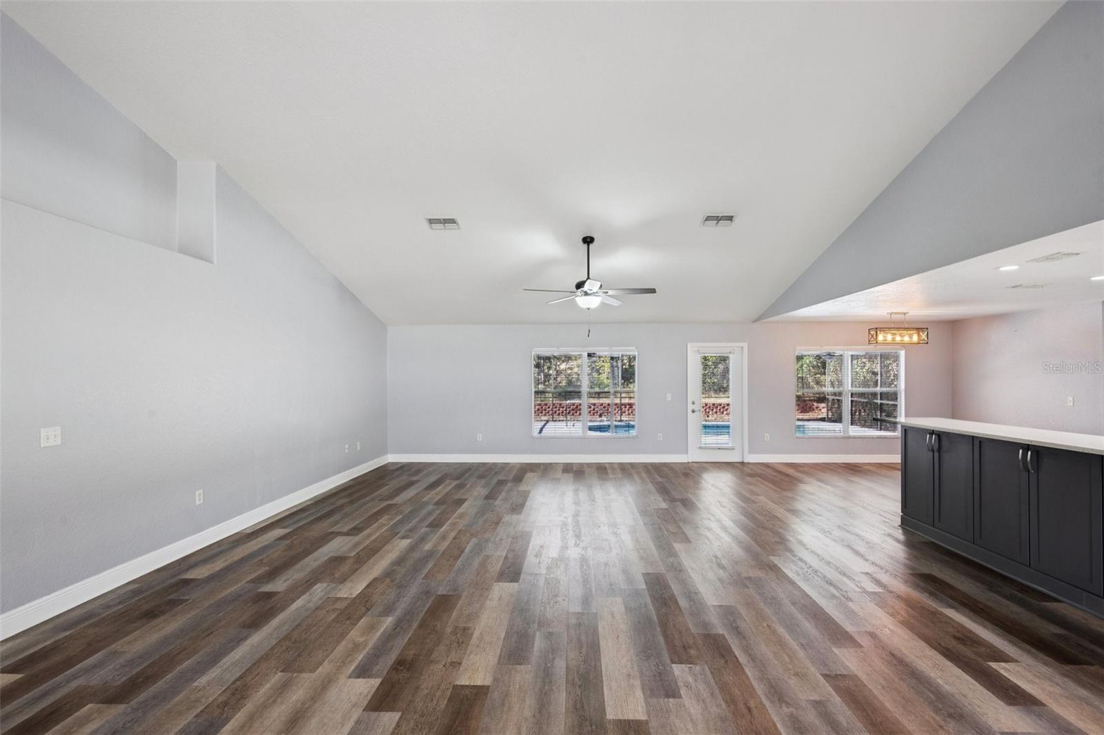 Image 11 of 59 For 70 Grass Street