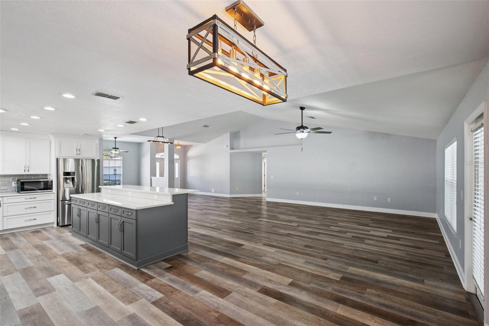 Image 17 of 59 For 70 Grass Street