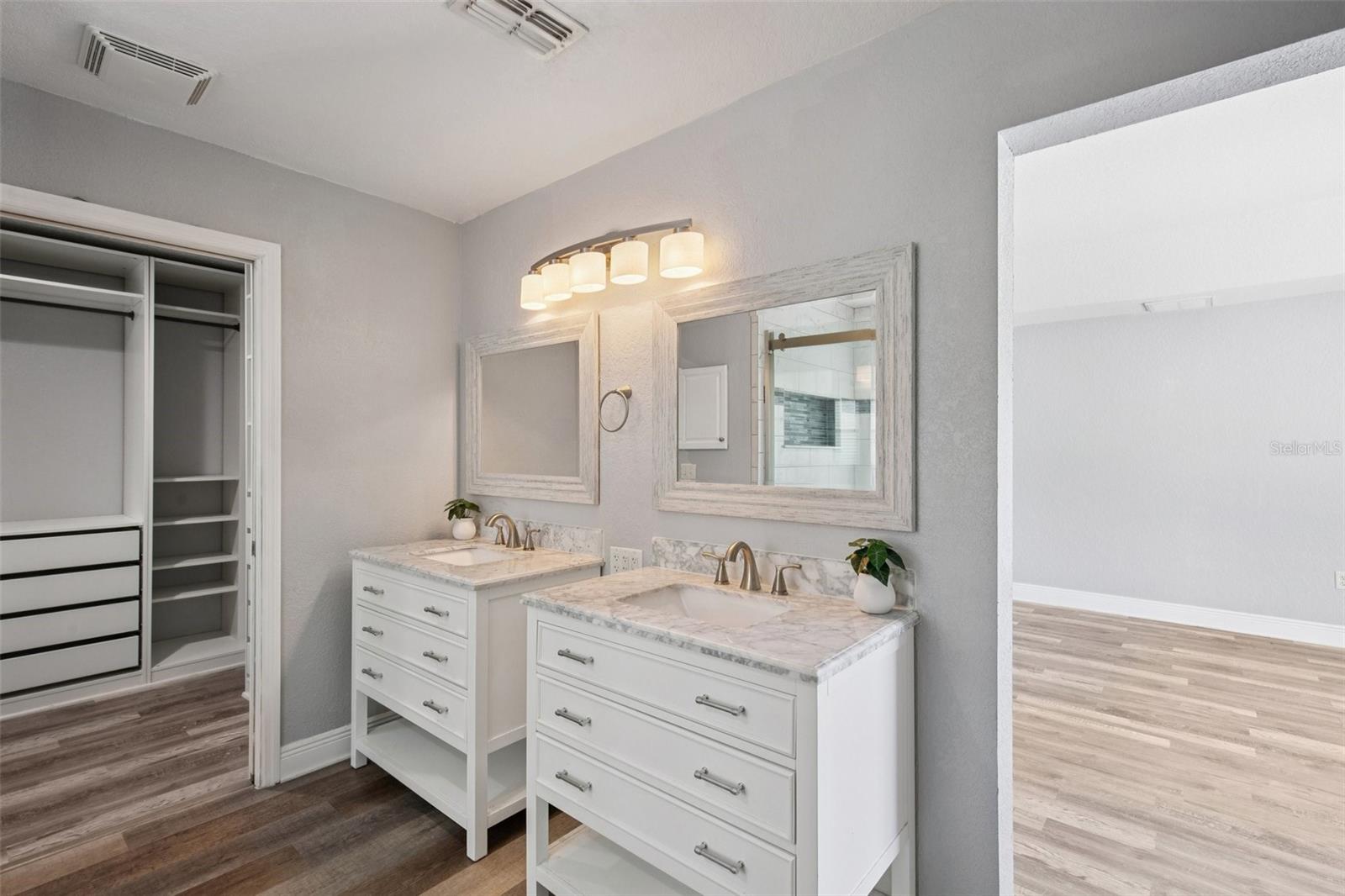 Image 22 of 59 For 70 Grass Street