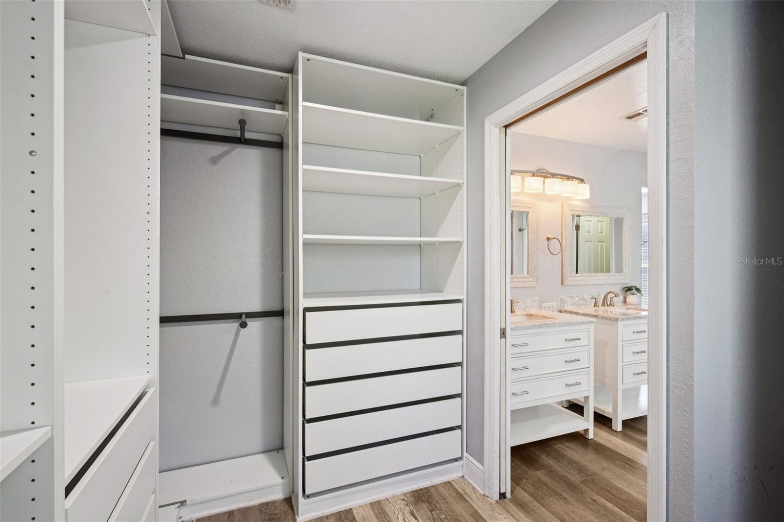 Image 24 of 59 For 70 Grass Street