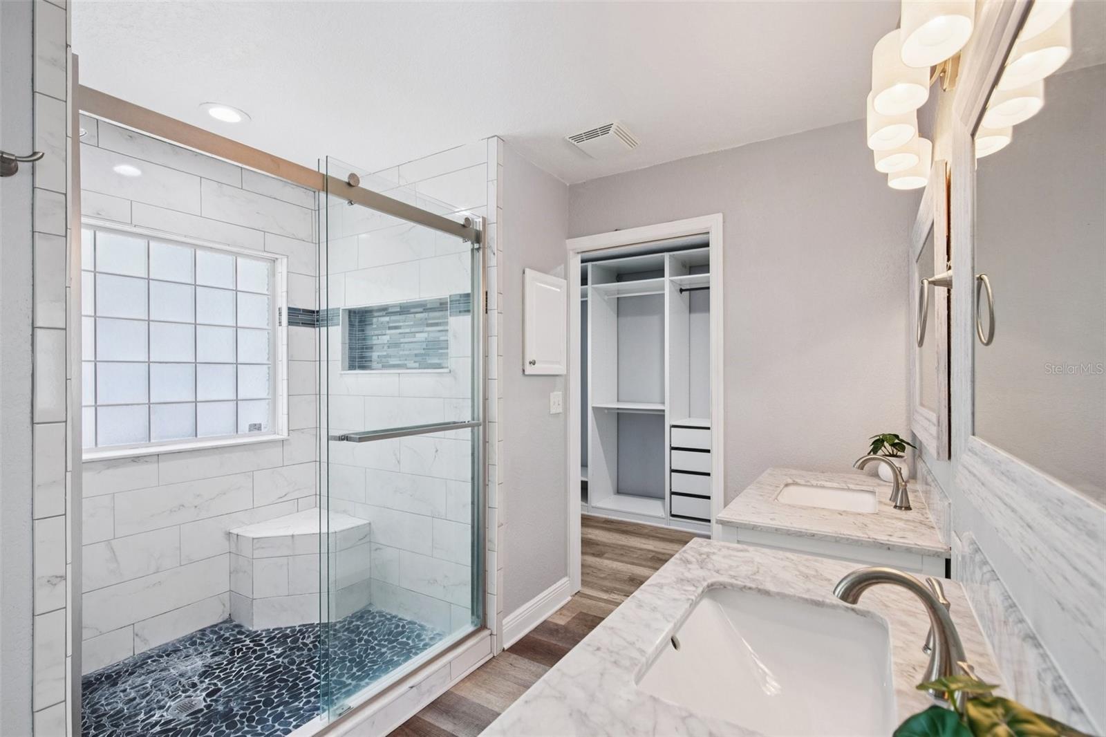 Image 26 of 59 For 70 Grass Street