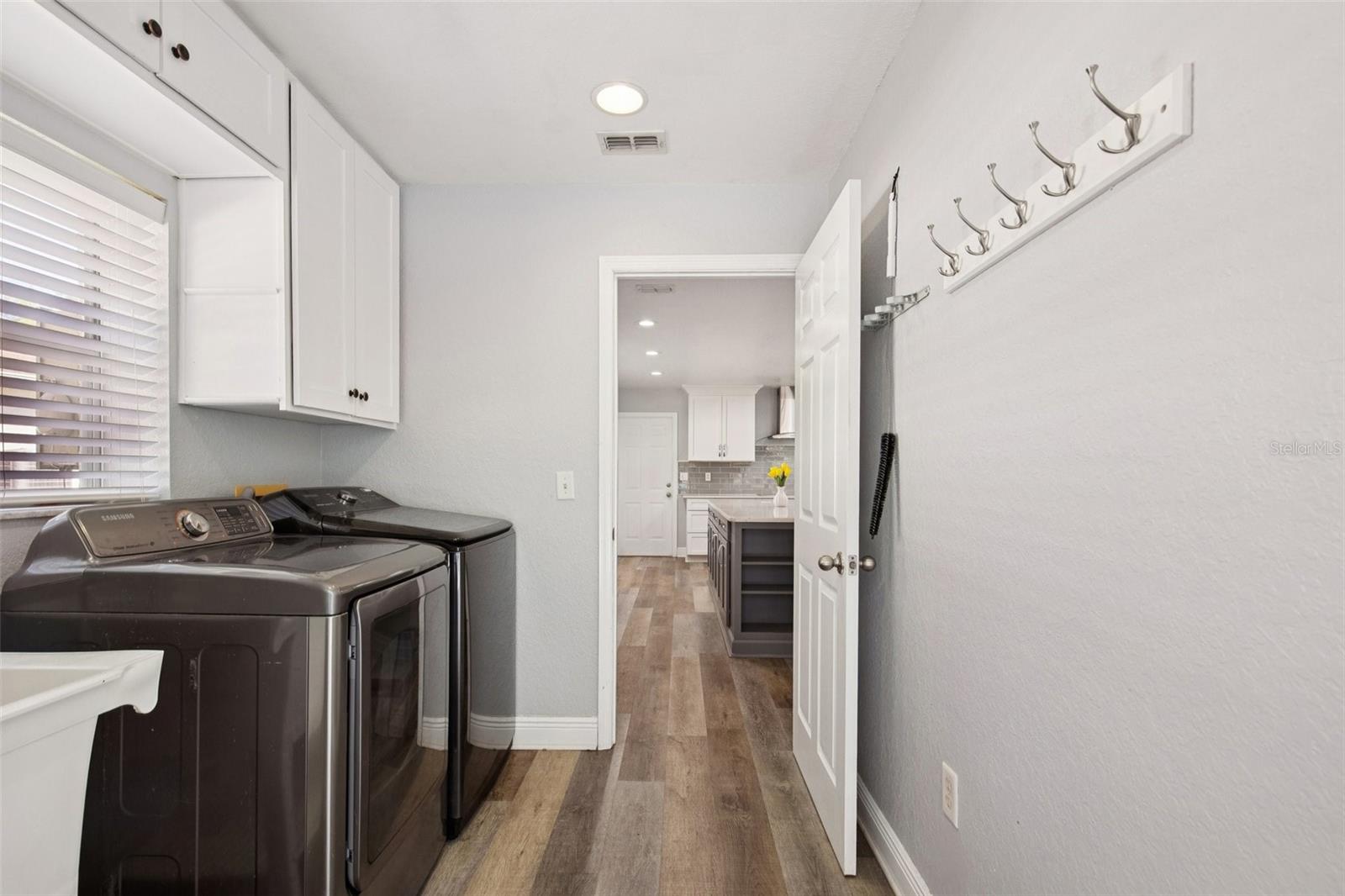 Image 39 of 59 For 70 Grass Street