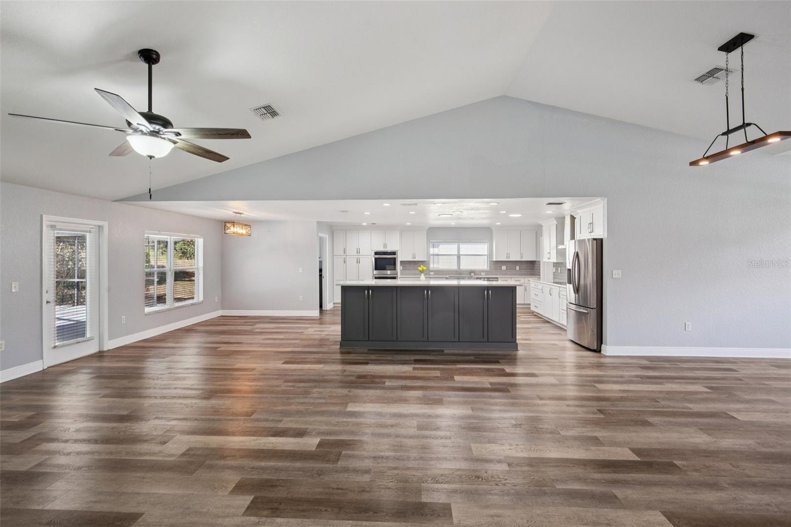 Image 7 of 59 For 70 Grass Street