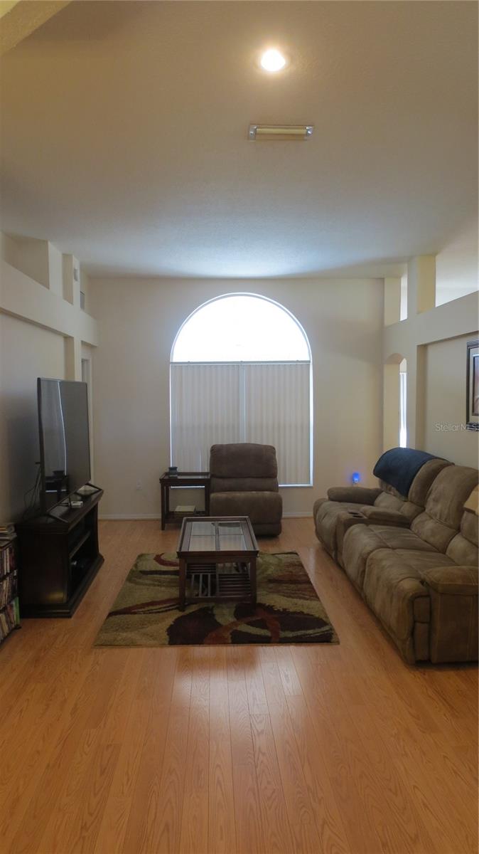 Image 10 of 34 For 3805 Scovill Lane