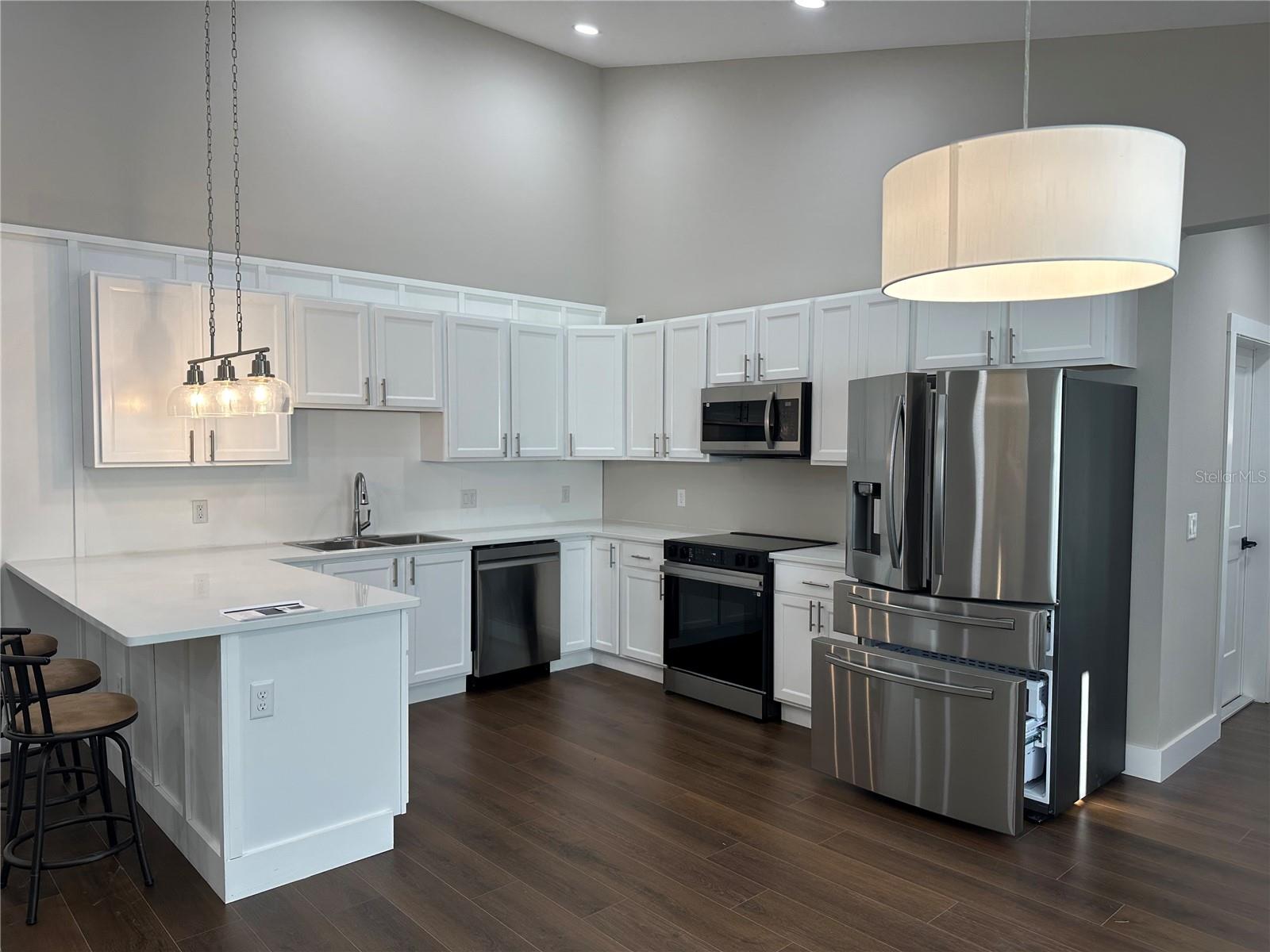 Image 7 of 20 For 6408 Flanders Lane