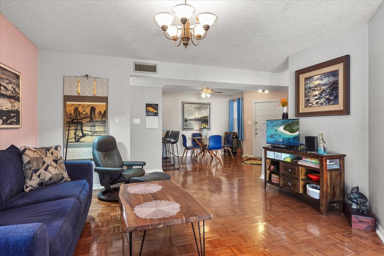 Image 5 of 27 For 6826 Stones Throw Circle N 11206