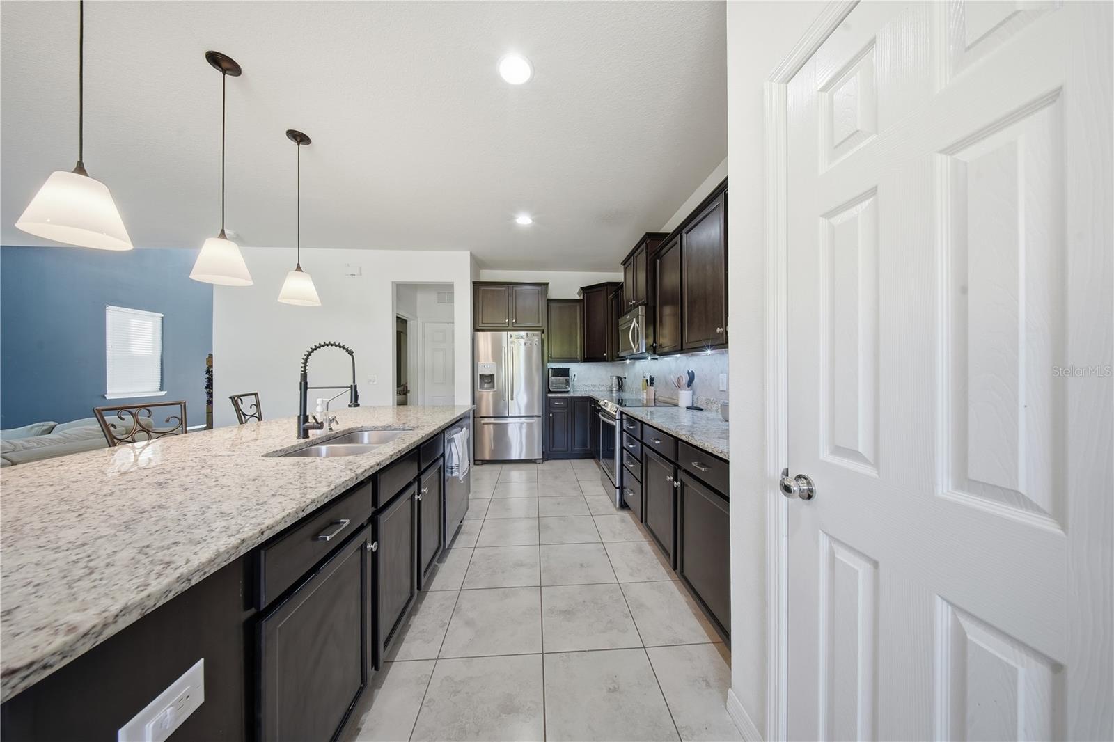 Image 11 of 36 For 1528 Gadsden Point Place