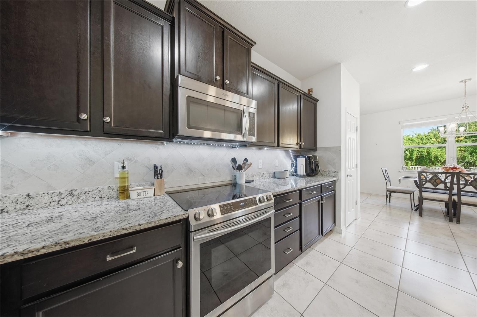 Image 13 of 36 For 1528 Gadsden Point Place