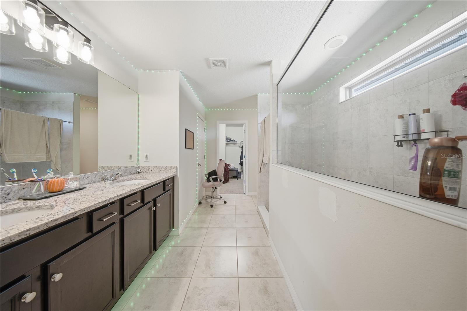 Image 26 of 36 For 1528 Gadsden Point Place