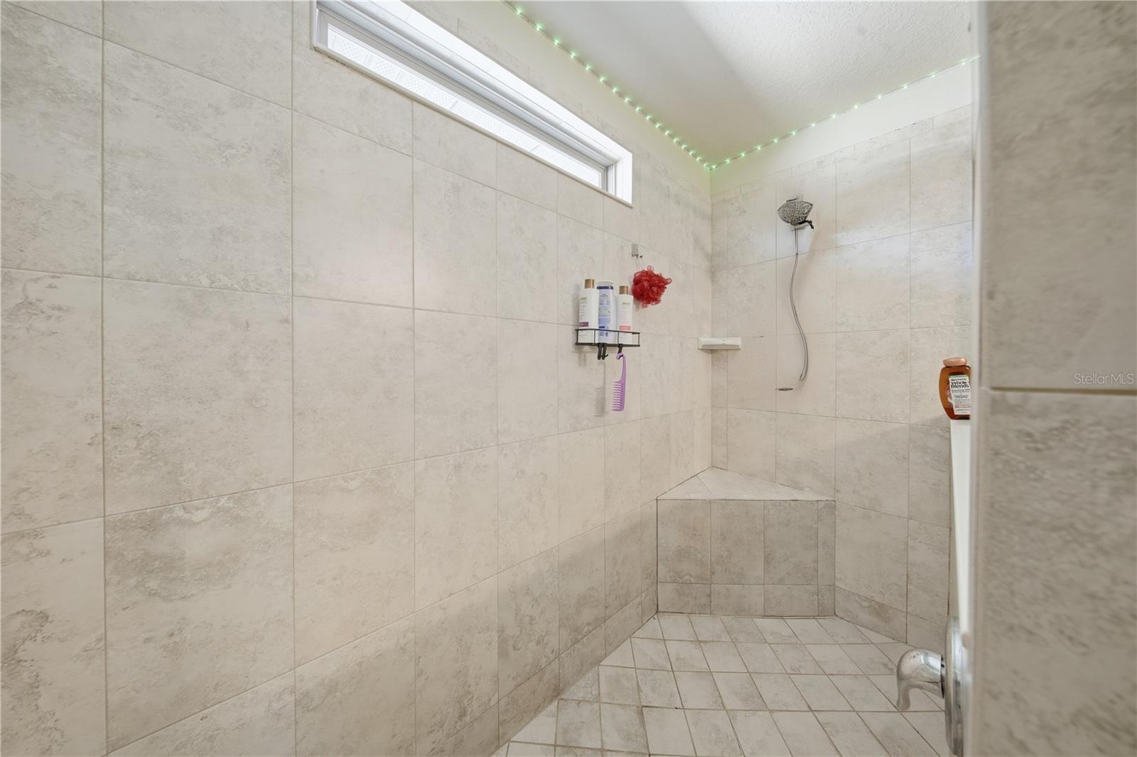 Image 27 of 36 For 1528 Gadsden Point Place