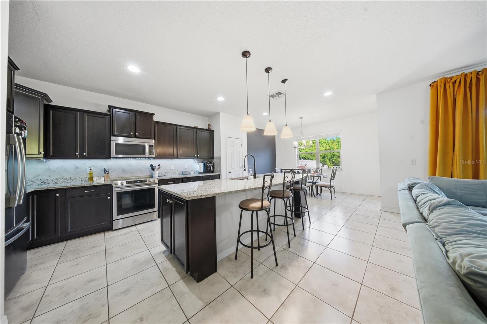 Image 9 of 36 For 1528 Gadsden Point Place