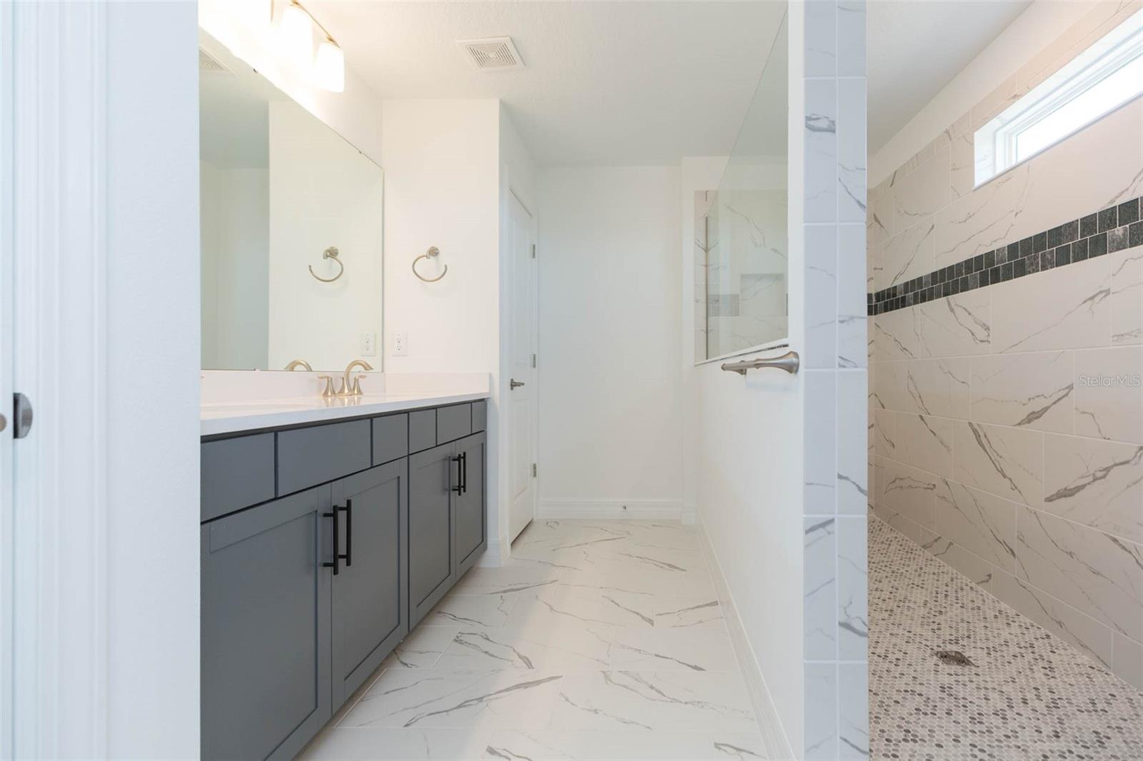 Image 16 of 29 For 9503 Ibis Grove Boulevard