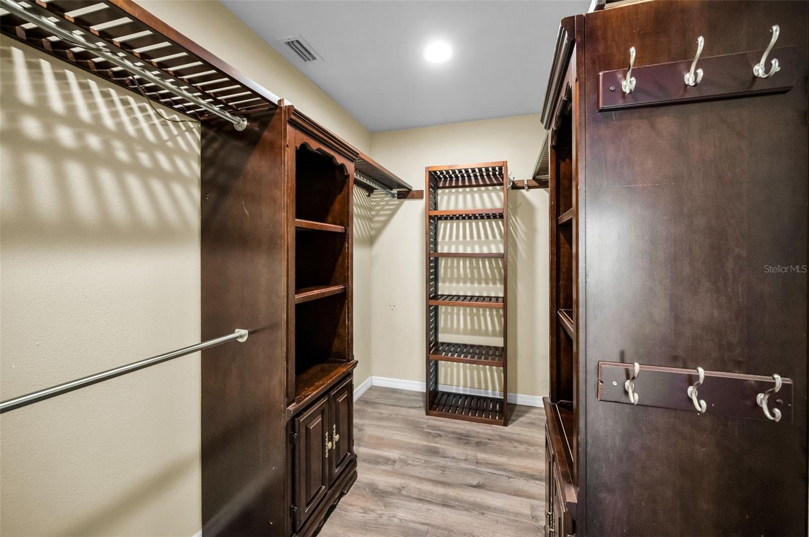 Image 11 of 27 For 8793 Merrimoor Boulevard E