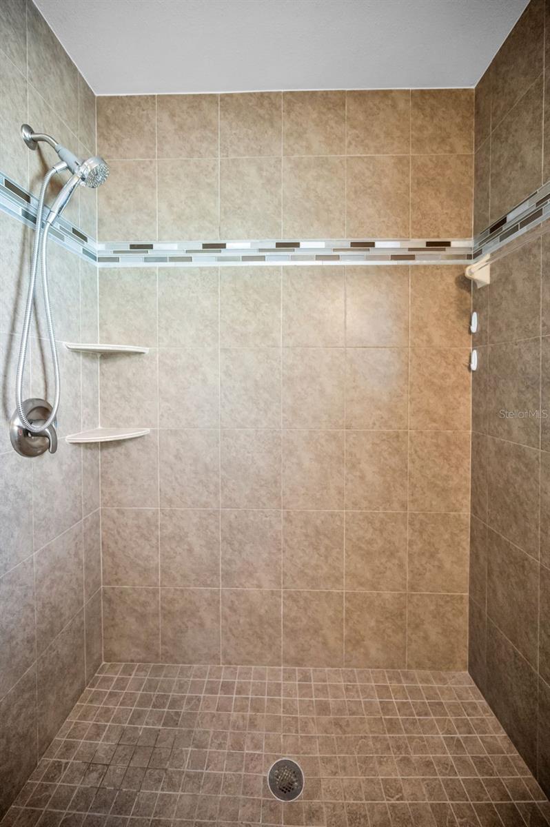 Image 13 of 27 For 8793 Merrimoor Boulevard E