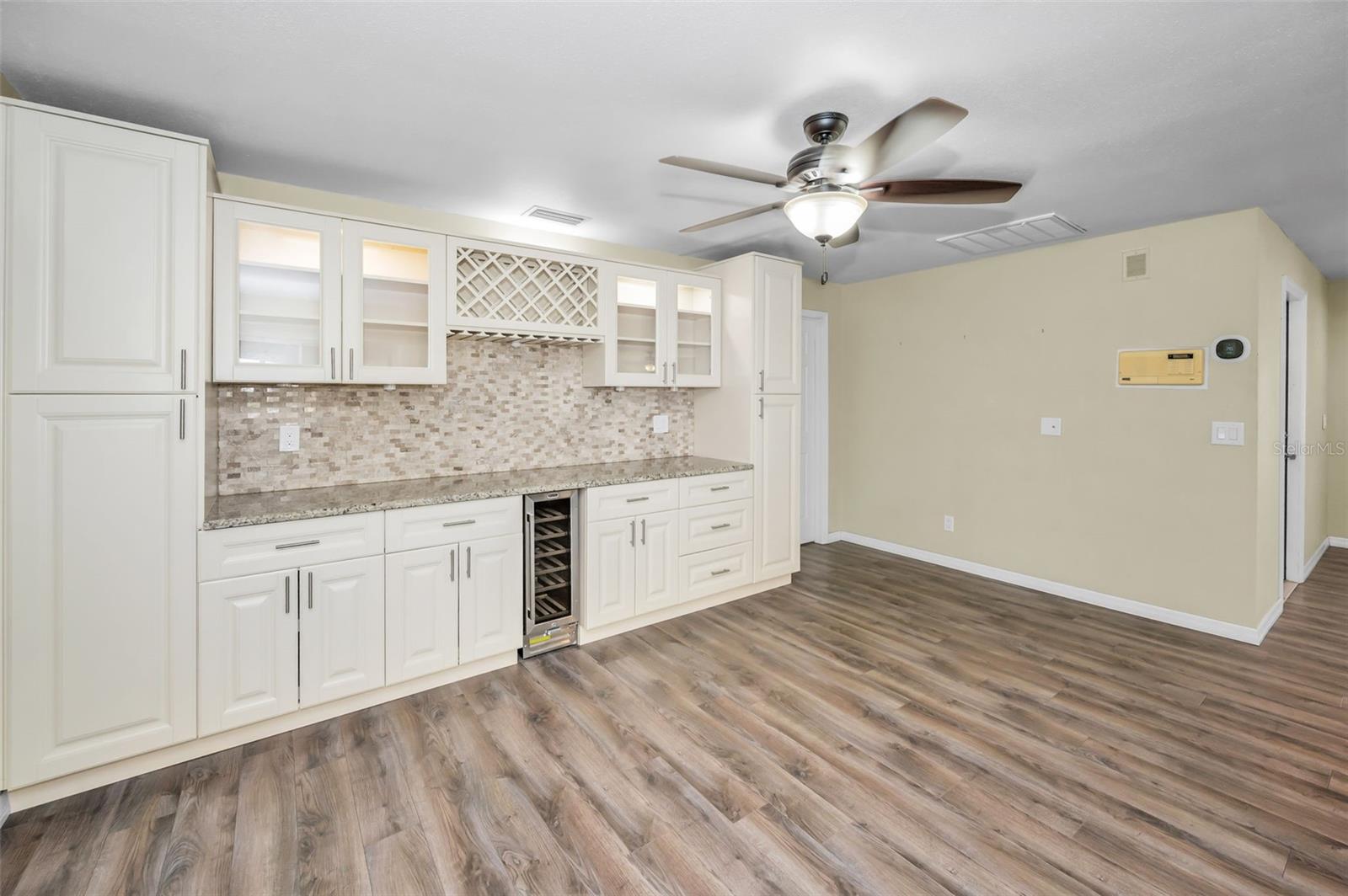 Image 9 of 27 For 8793 Merrimoor Boulevard E