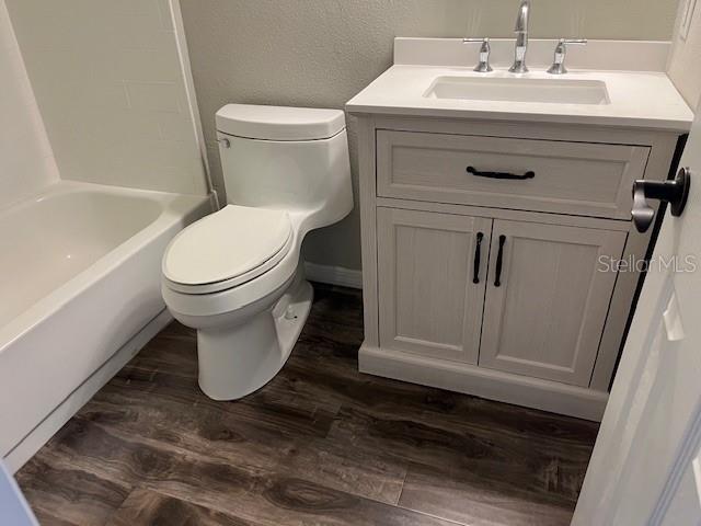 Image 4 of 8 For 5201 Macdill Avenue 203