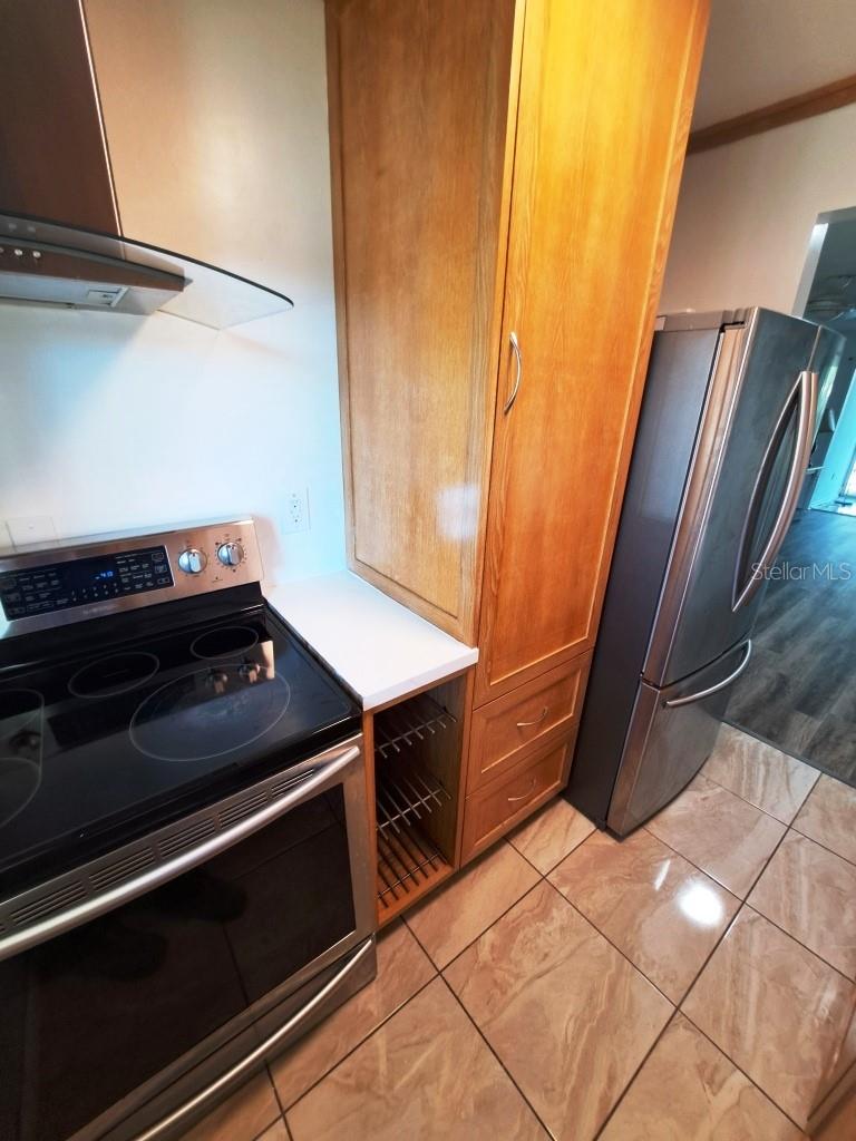 Image 11 of 23 For 2005 Greenbriar Boulevard 1