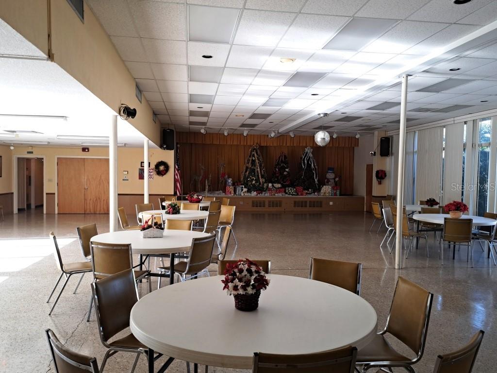 Image 20 of 23 For 2005 Greenbriar Boulevard 1