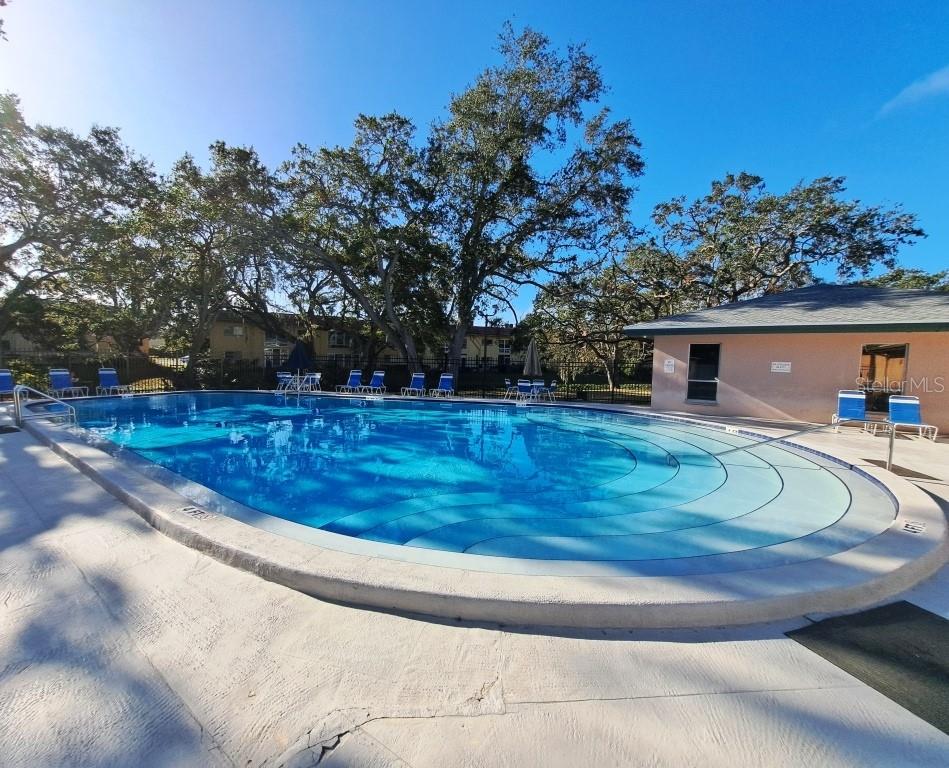 Image 21 of 23 For 2005 Greenbriar Boulevard 1