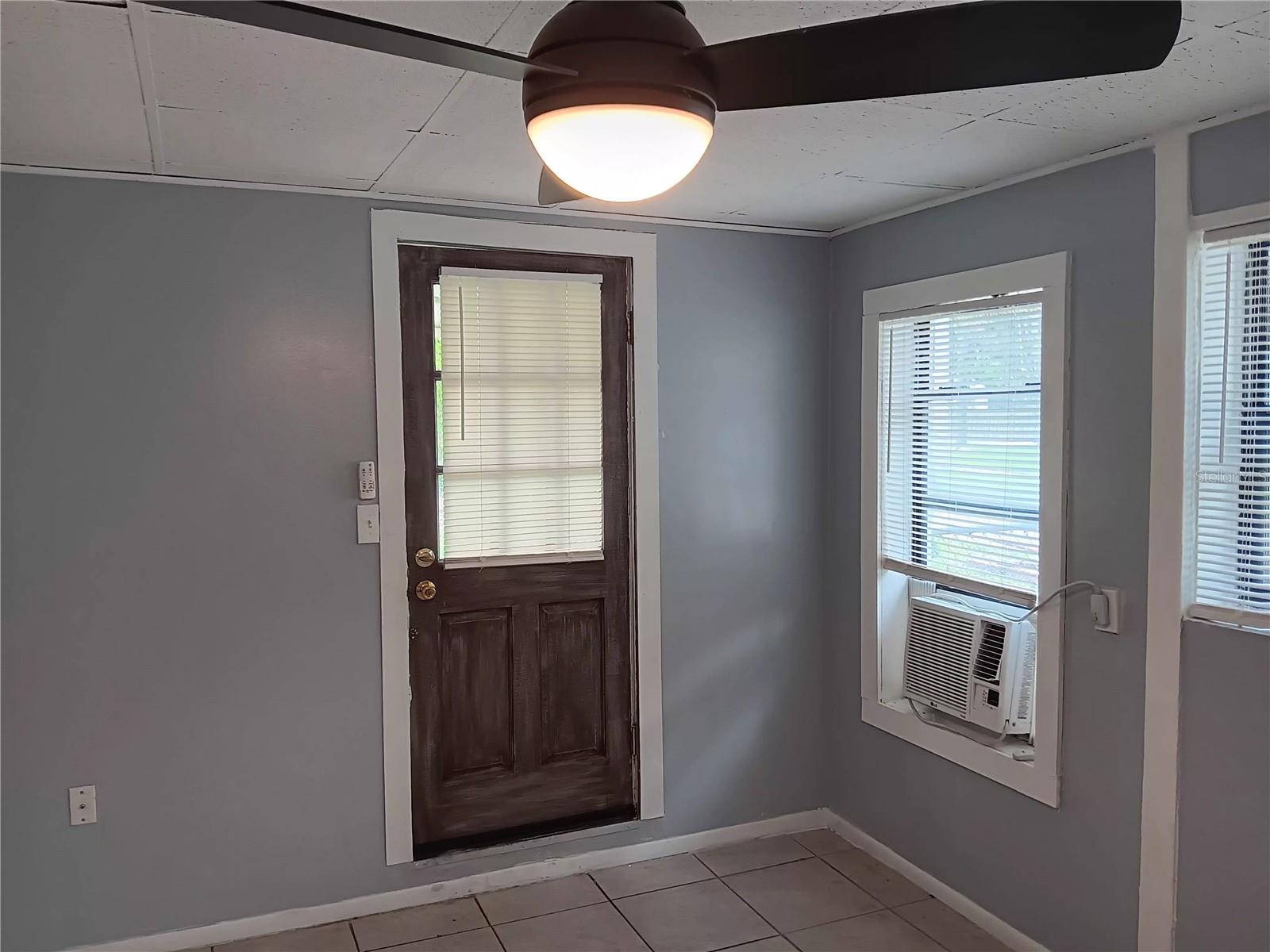 Image 21 of 27 For 374 3rd Street Nw