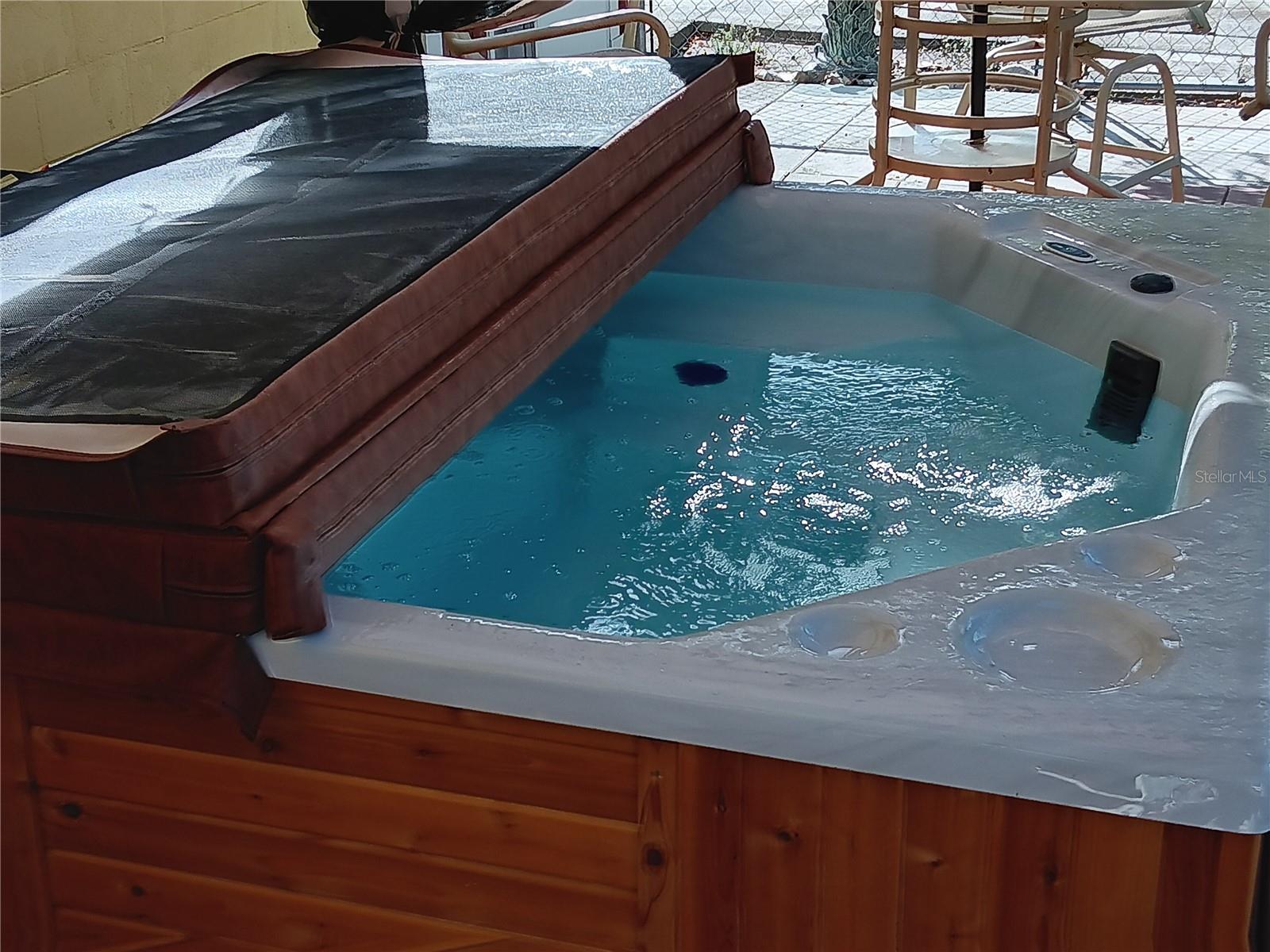 Image 5 of 27 For 374 3rd Street Nw