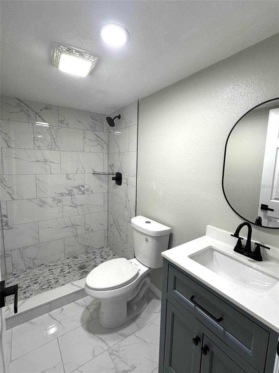 Image 11 of 37 For 26042 Glenwood Drive