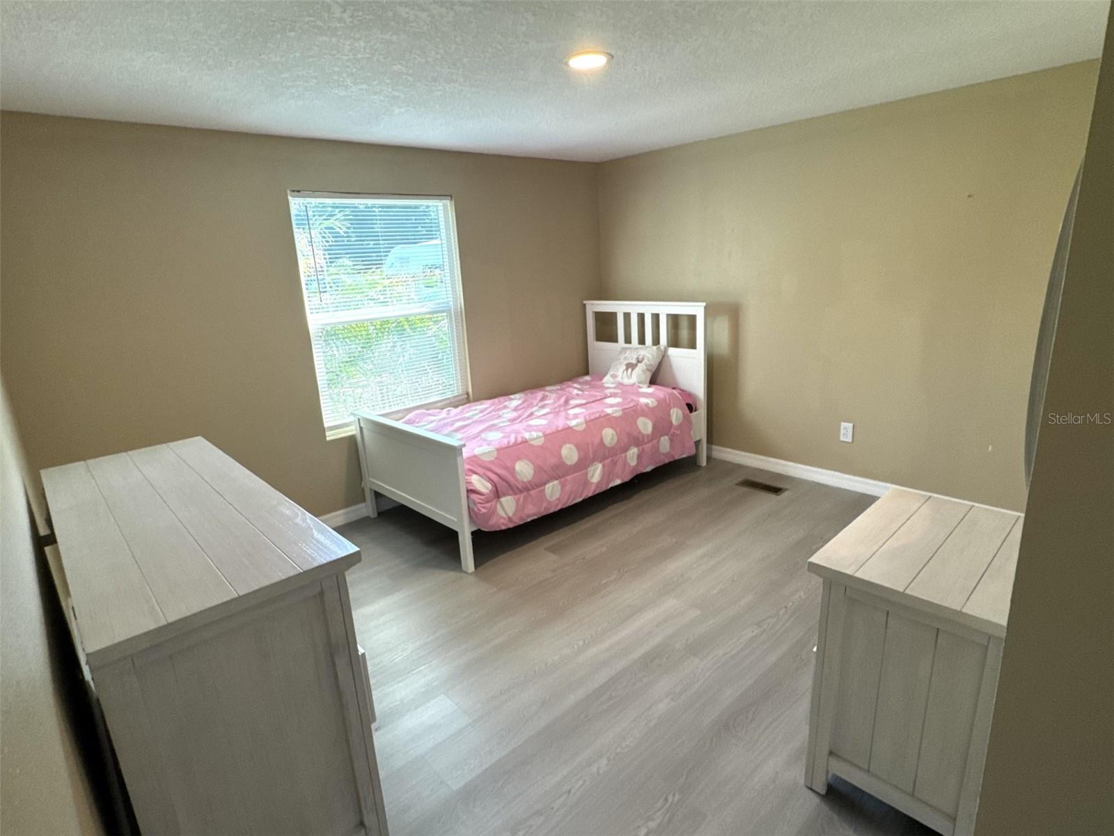 Image 15 of 37 For 26042 Glenwood Drive